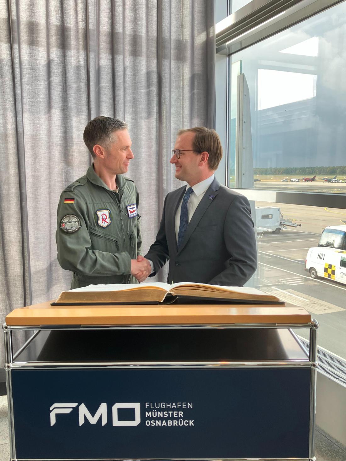 Verteidigungsübung der Bundeswehr am Flughafen Münster/Osnabrück.