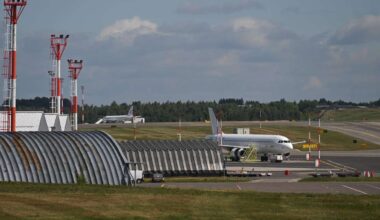 NATO-Land sperrt Flughäfen und Grenze zu Belarus nach Ballon-Sichtungen