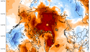 Temperature anomaly in the arctic and Greenland regions in the next few days, seems the arctic heatwave is going to be stuck there for a while.