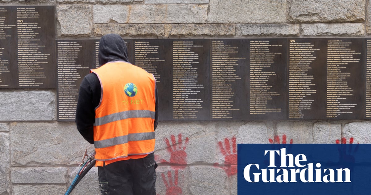 Russia link suspected as Bulgarians jailed for vandalising Paris Jewish memorial | France