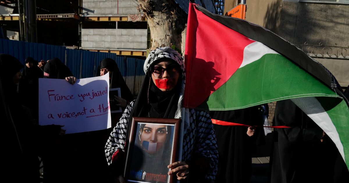 Iran's economy in shambles following devastating global sanctions - World News - News