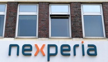 Dutch economy minister says he spoke with Chinese counterpart about chipmaker Nexperia