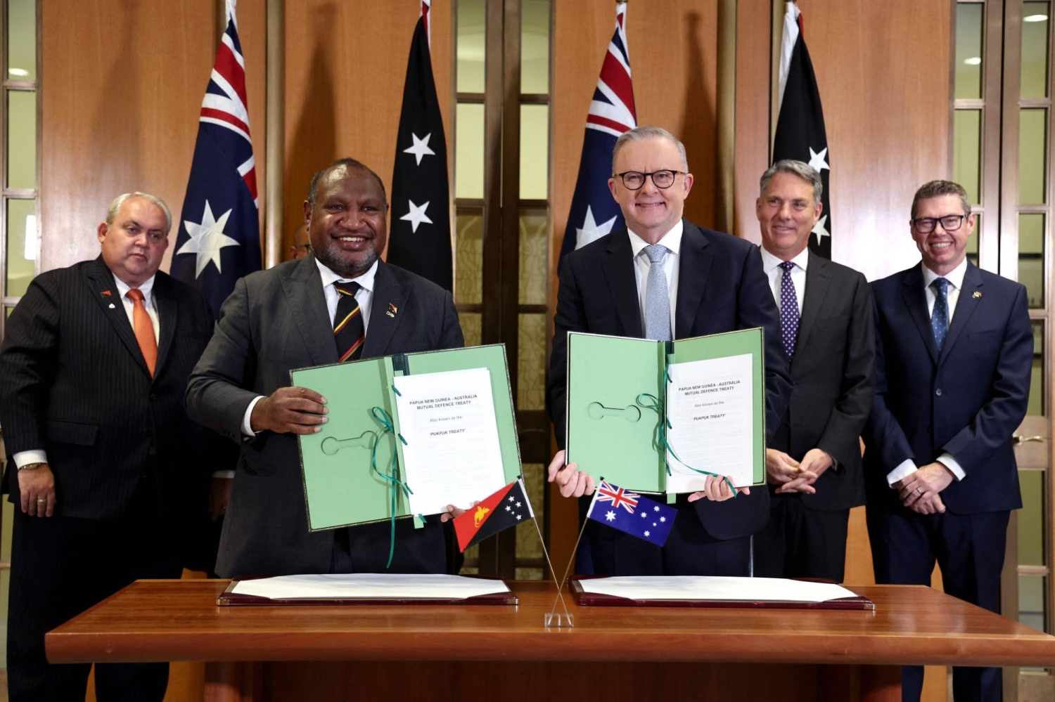 With eye on China, Australia and Papua New Guinea ink mutual defense pact