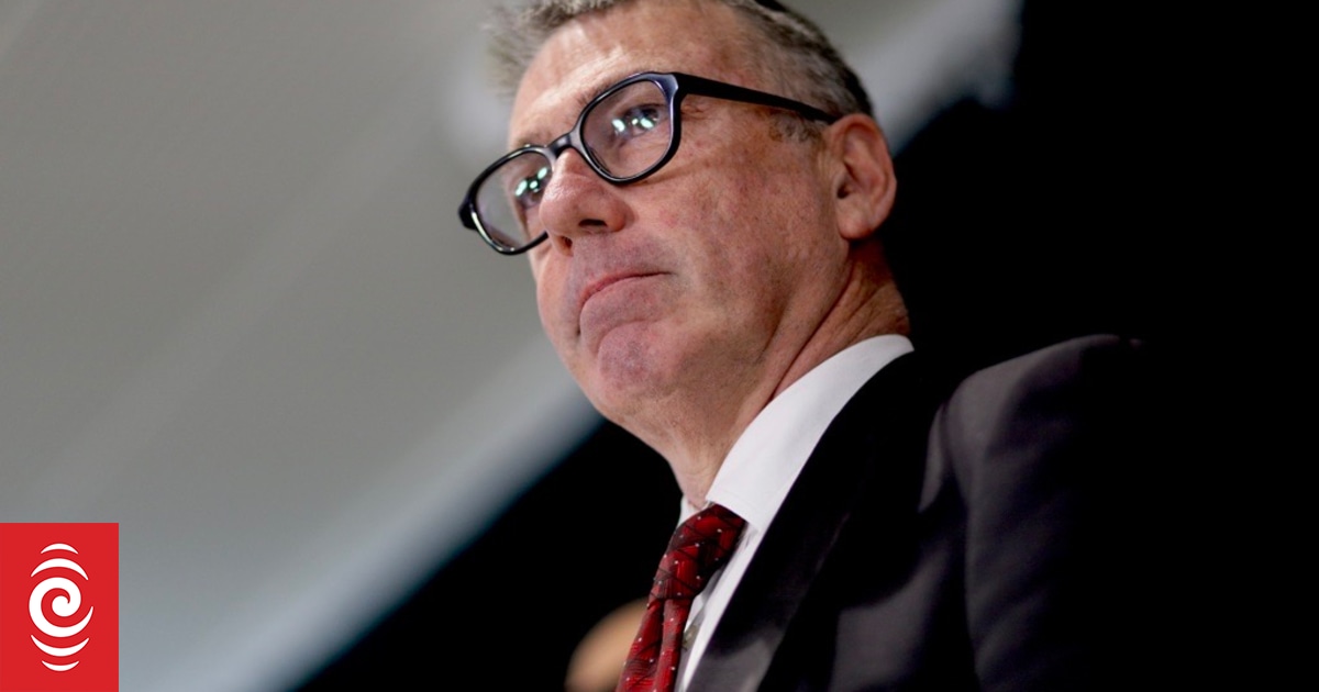 Labour MP Duncan Webb announces retirement from politics