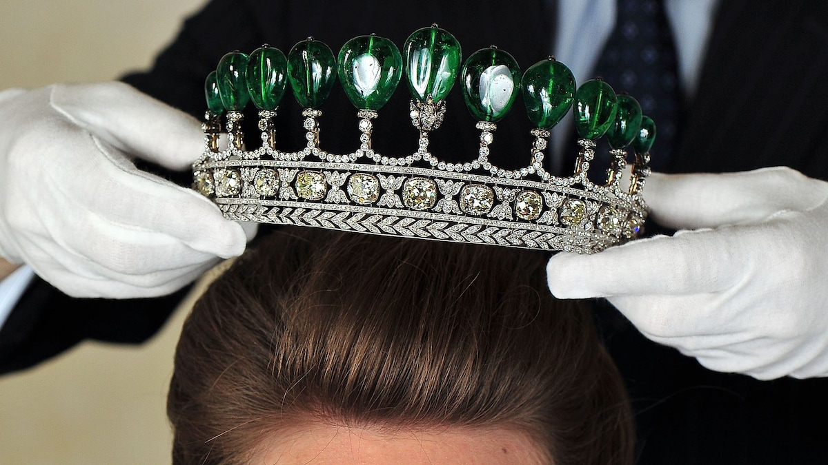 Inside the royal jewelry heist at the Louvre