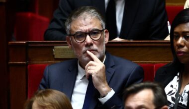Olivier Faure confirme que le PS ne censurera pas le gouvernement dans l’immédiat