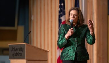 Keynote speaker warns of a new tech “Cold War”   – The Argonaut