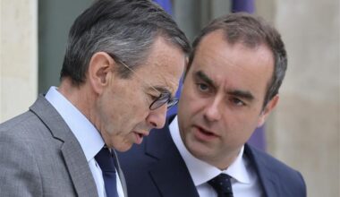 EN DIRECT - Emmanuel Macron vient d’accepter la démission de Sébastien Lecornu qui va s’exprimer depuis Matignon