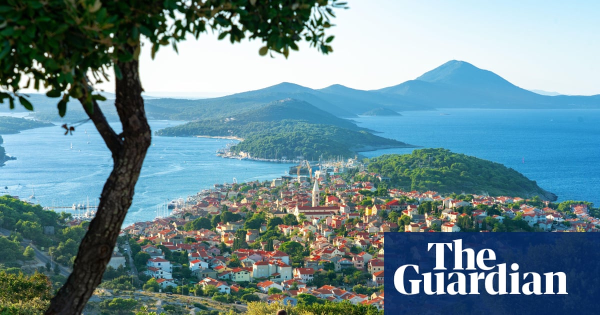 Savouring delicious food and autumn sun in Croatia | Croatia holidays