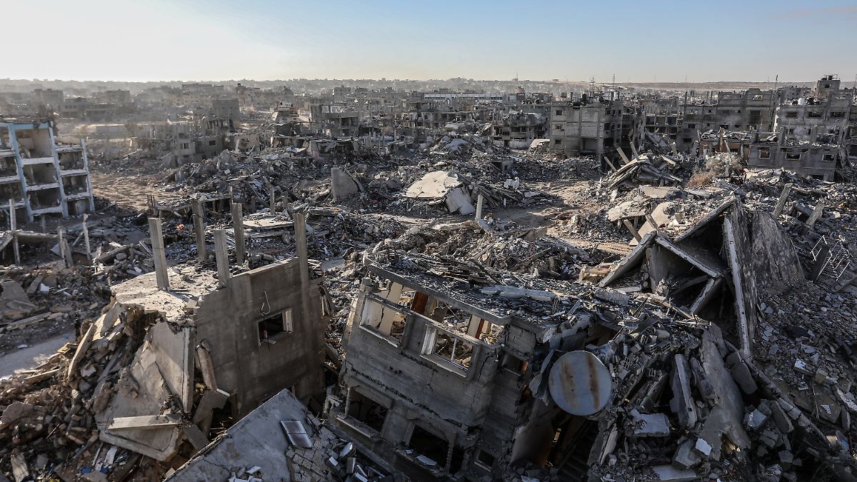 Offenbar nach Waffenruhe-Verstoß: Berichte: Israel fliegt Luftangriffe in Gaza