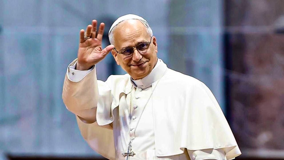 Pope Leo XIV surprisingly takes part in the swearing-in ceremony of the Swiss Guards in Rome on Saturday. (archive picture)