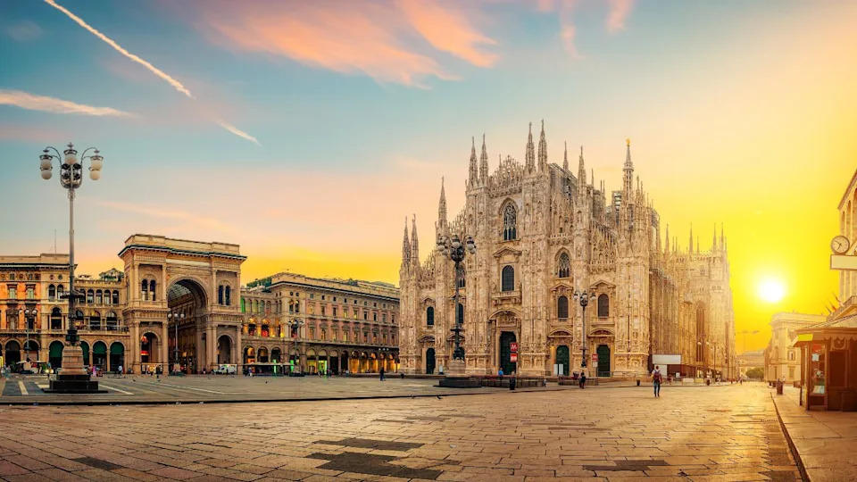 Piazza del Duomo, Cathedral Square, with Milan Cathedral or Duomo di Milano in the morning, Milan, Lombardia, Italy