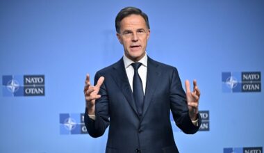 Selenskyj hofft auf US-Raketen: Nato-Chef Rutte reist für Blitzbesuch zu Trump