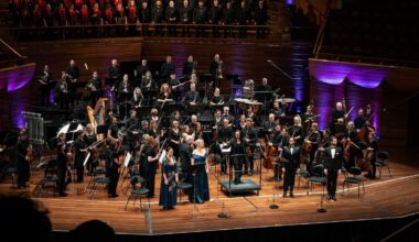 Valentina Peleggi leads NZSO’s stirring Rossini and Kelly Stabat Mater – William Dart