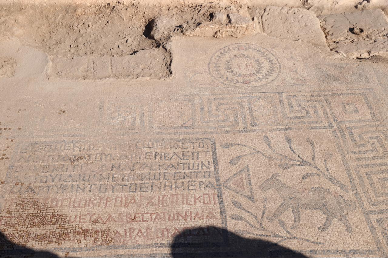 A view of the floor mosaic, estimated to be around 1,500 years old, unearthed during excavations at Urfa Castle, located south of Balikligol complex in Sanliurfa, Türkiye, Oct. 18, 2025. (AA Photo)