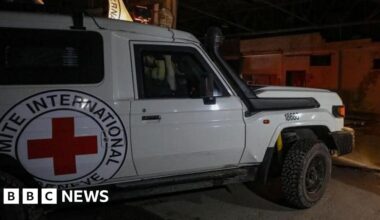 Israel receives two bodies Hamas says are dead hostages