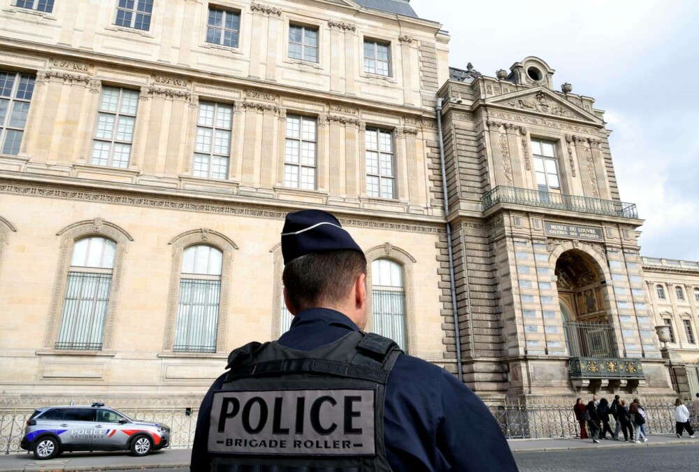 Firma care a produs macaraua jafului de la Luvru și-a făcut reclamă cu imagini de la locul faptei: Nu există publicitate rea - Imaginea 16