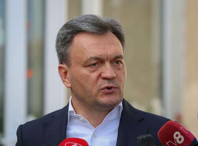 Moldova's Prime Minister Dorin Recean speaks to the media after voting at a polling station during the country's parliamentary elections in Chisinau, Moldova, on September 28, 2025.