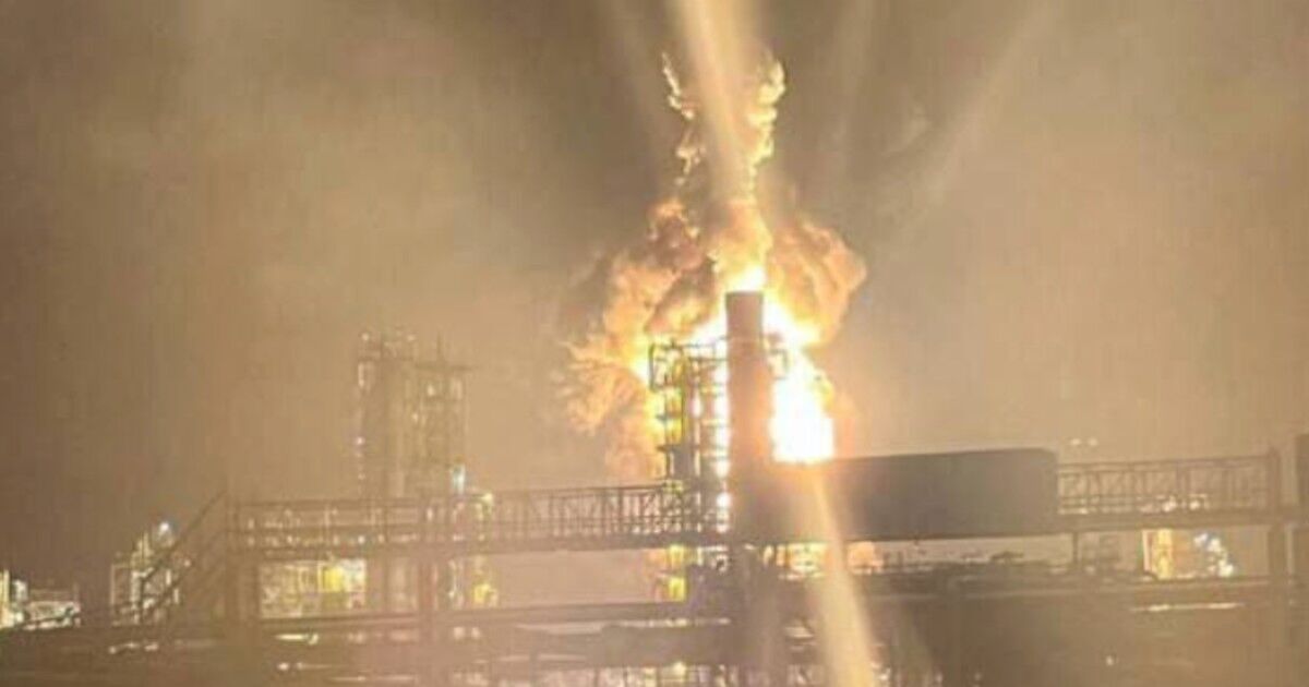 Russia burns as Ukraine hits major oil refinery and missile ship in lethal double strike | World | News