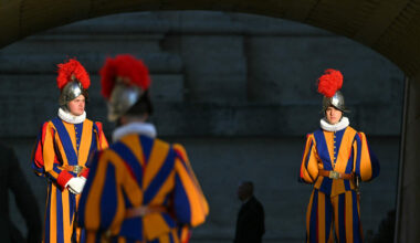 Vatican's Swiss Guards Unveil New Uniform