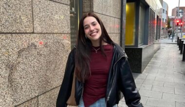 “En España, con dos carreras, solo podía trabajar de maestra pero aquí he podido desarrollarme en un entorno totalmente diferente y en sectores que ni imaginaba”