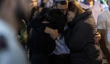 Dispute over hostages’ bodies tests ceasefire as Israel buries its dead | World