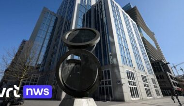 België overweegt Russische tegoeden Euroclear toch vrij te geven, maar dat zet "geloofwaardigheid van het financiële systeem op het spel" | VRT NWS: nieuws