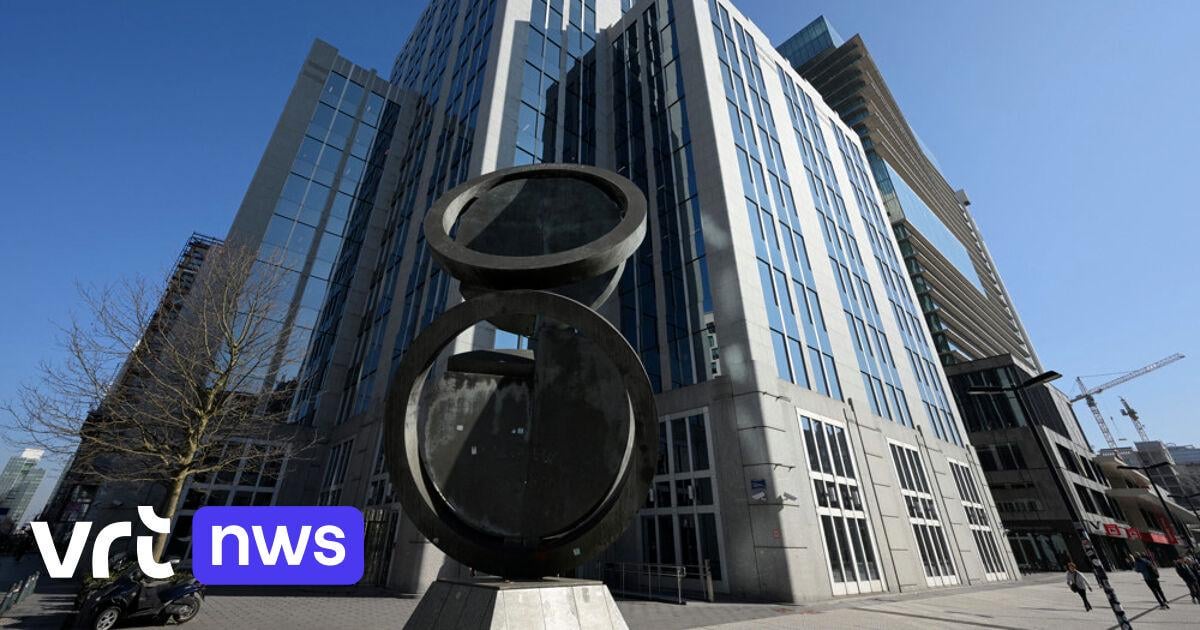 België overweegt Russische tegoeden Euroclear toch vrij te geven, maar dat zet "geloofwaardigheid van het financiële systeem op het spel" | VRT NWS: nieuws