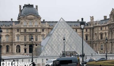 Five new suspects arrested over jewellery theft