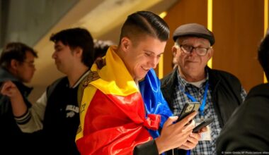 How Moldova voted pro-Europe despite Putin's campaign – DW – 10/10/2025