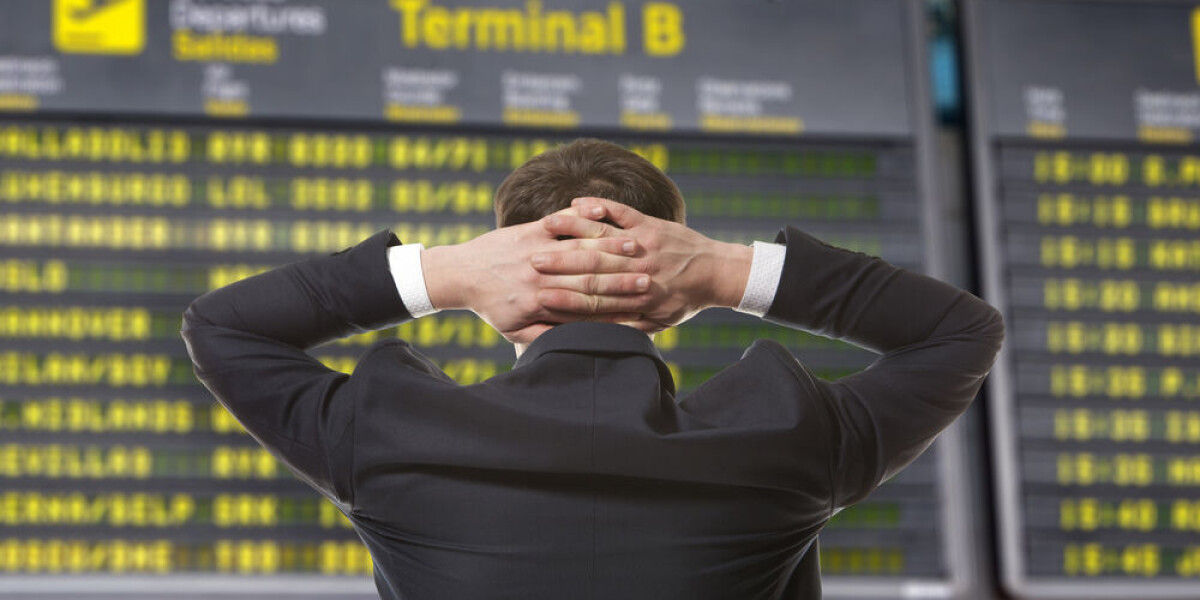 Air traffic control issues persist