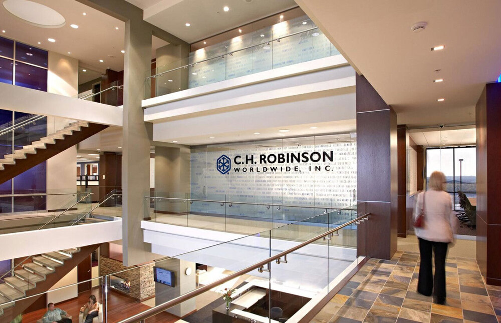 C.H. Robinson again is strong, and Wall Street throws roses