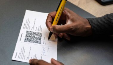 Short-time work, QR invoices, protection status S: What's changing in Switzerland in November