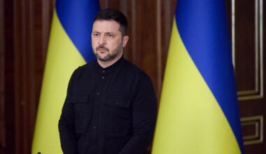 Zelenskiy says Kyiv ready for peace talks, but will not cede territory