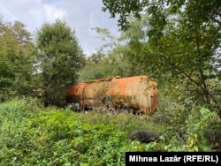 A railway tanker on the territory of the Victoria plant.