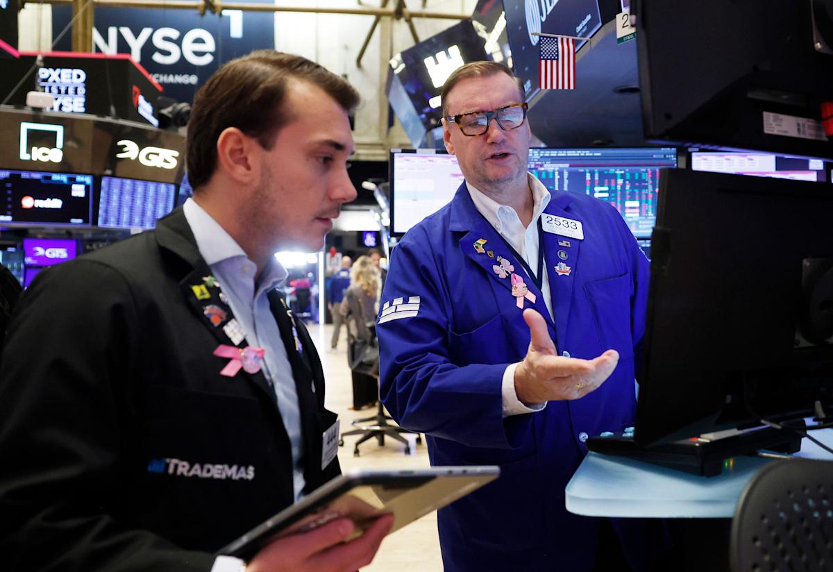 Wall Street and FTSE fall as IMF warns UK inflation to rise to highest in G7