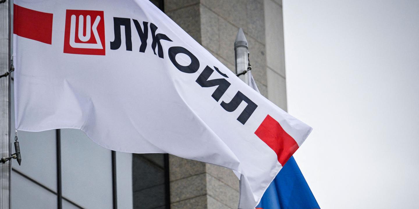 visé par des sanctions américaines, le pétrolier russe Lukoil va céder ses actifs étrangers