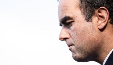 la « seule mission » du nouveau gouvernement est de « surpasser cette crise politique », déclare le premier ministre