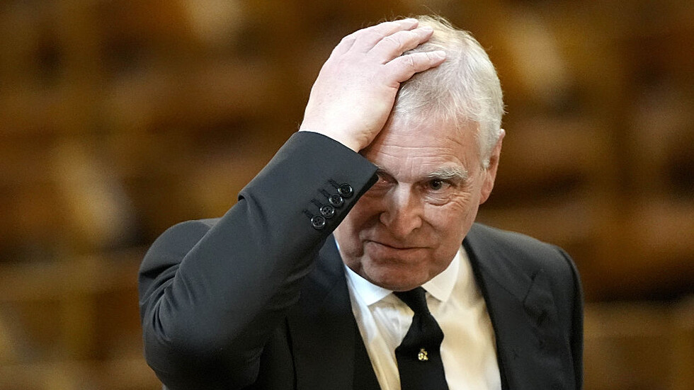 Крал Чарлз III отнема всички титли на принц Андрю