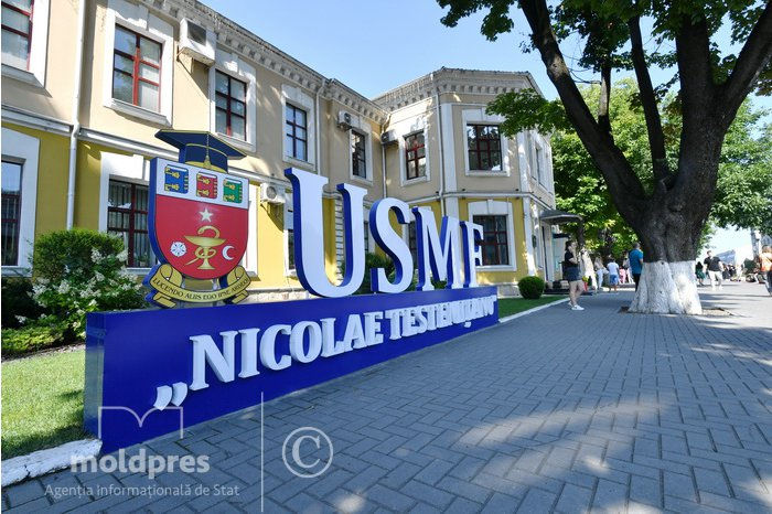 Nine students of Nicolae Testemitanu State medical University of Moldova awarded merit scholarships by state
