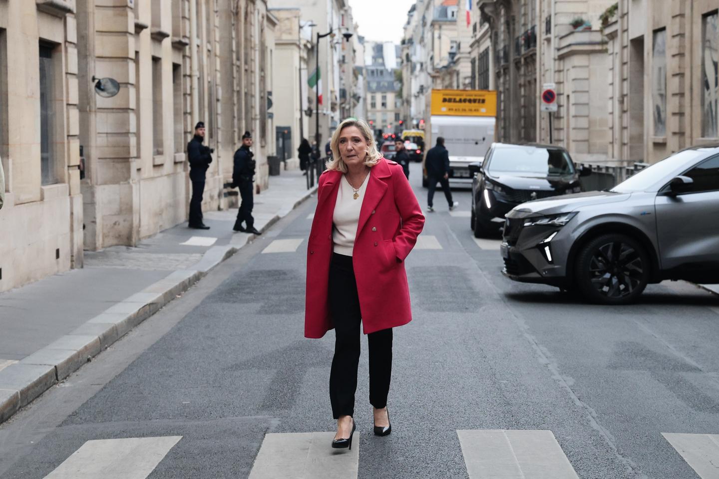 Marine Le Pen voit son recours contre son inéligibilité immédiate devant le Conseil d’Etat rejeté