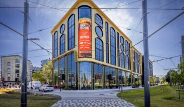 Parteid pidutsevad valimisööl Tallinna südames. Oravad valisid Sõõrumaa büroohoones asuva söögikoha