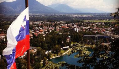 Slovenia's FM arrives in Ukraine