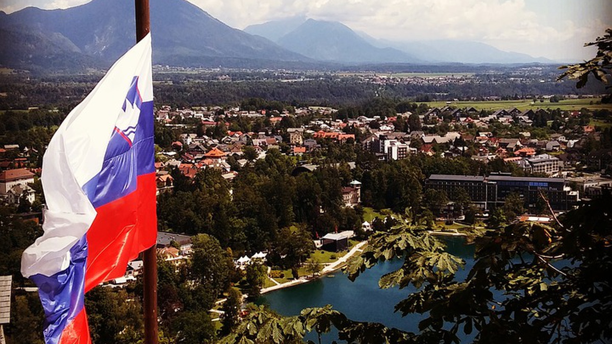 Slovenia's FM arrives in Ukraine