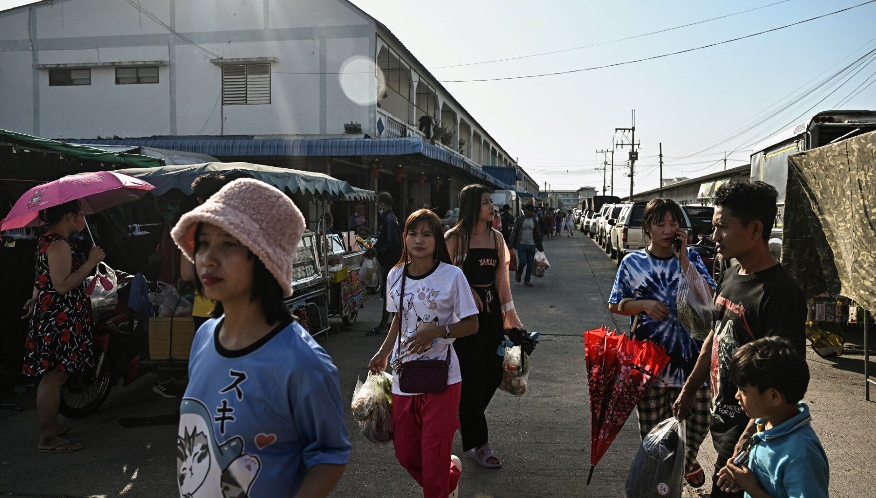 Thai PM Anutin marks first day of allowing Myanmar refugees to work