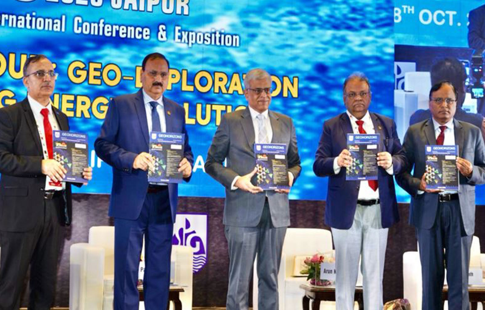 Launch of the latest issue of GEOHORIZONS Journal by Secretary MoPNG and other dignitaries (Image: ONGC)