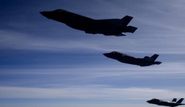 Nederlandse militairen die drones neerhaalden door Polen geëerd