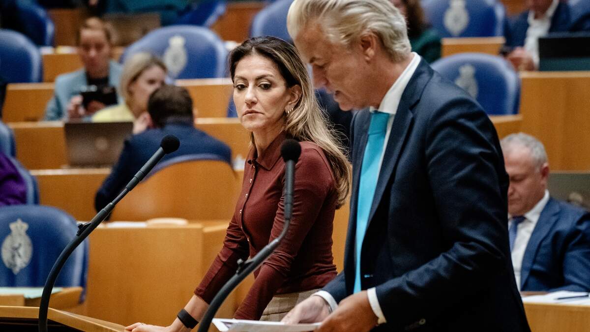 Dilan Yesilgöz (VVD) en Geert Wilders (PVV) bij de Algemeen Politieke Beschouwingen in september