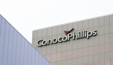 ConocoPhillips warns of US crude oil supply plateauing because of low prices