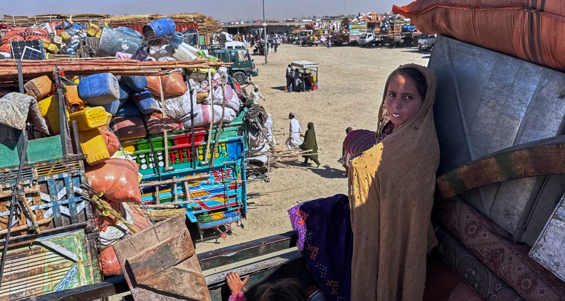 Pakistan speeds up expulsion of Afghan refugees amid tensions with Taliban | Refugees